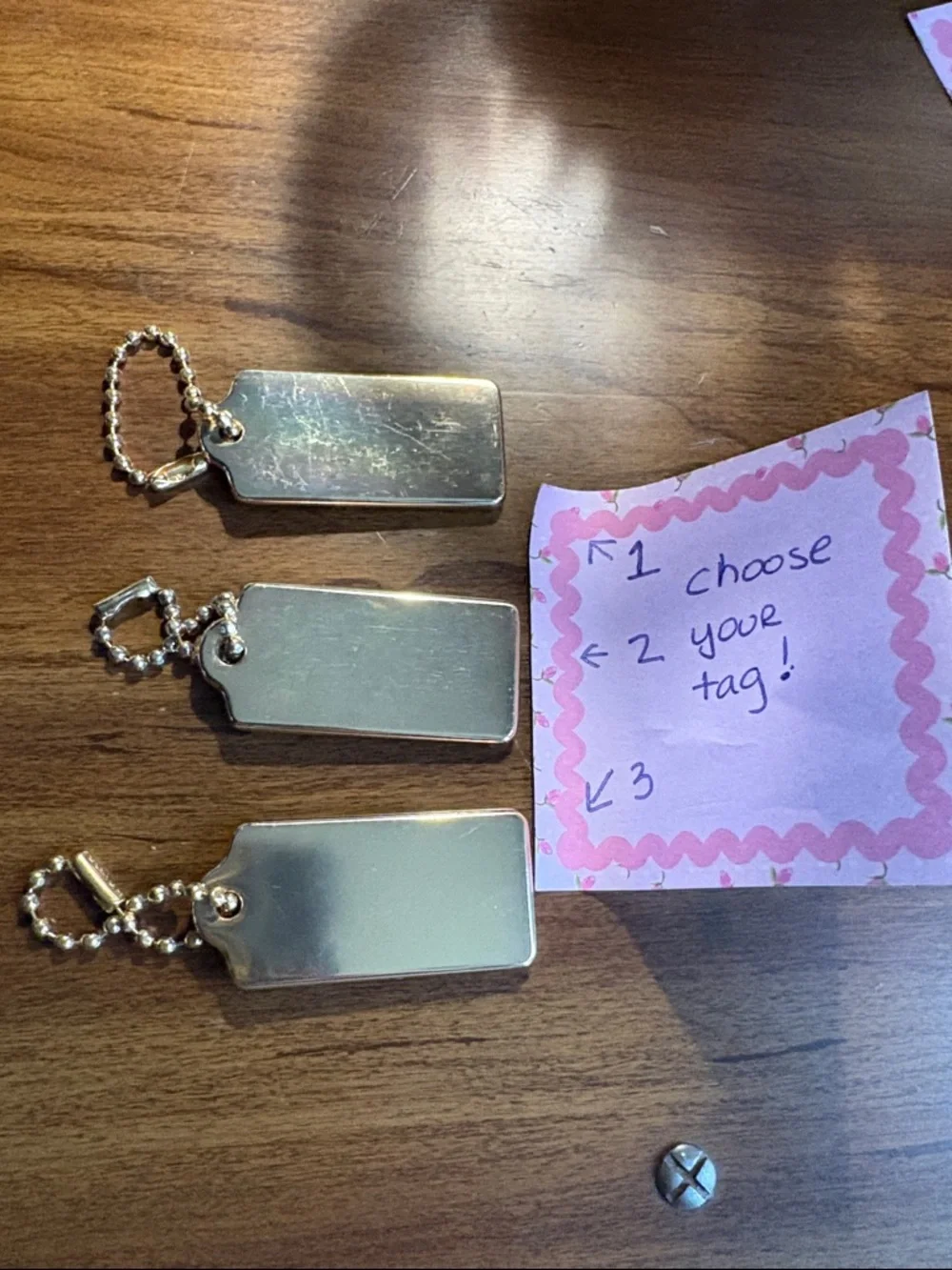 COACH Large Gold Metal Hangtag & Chain